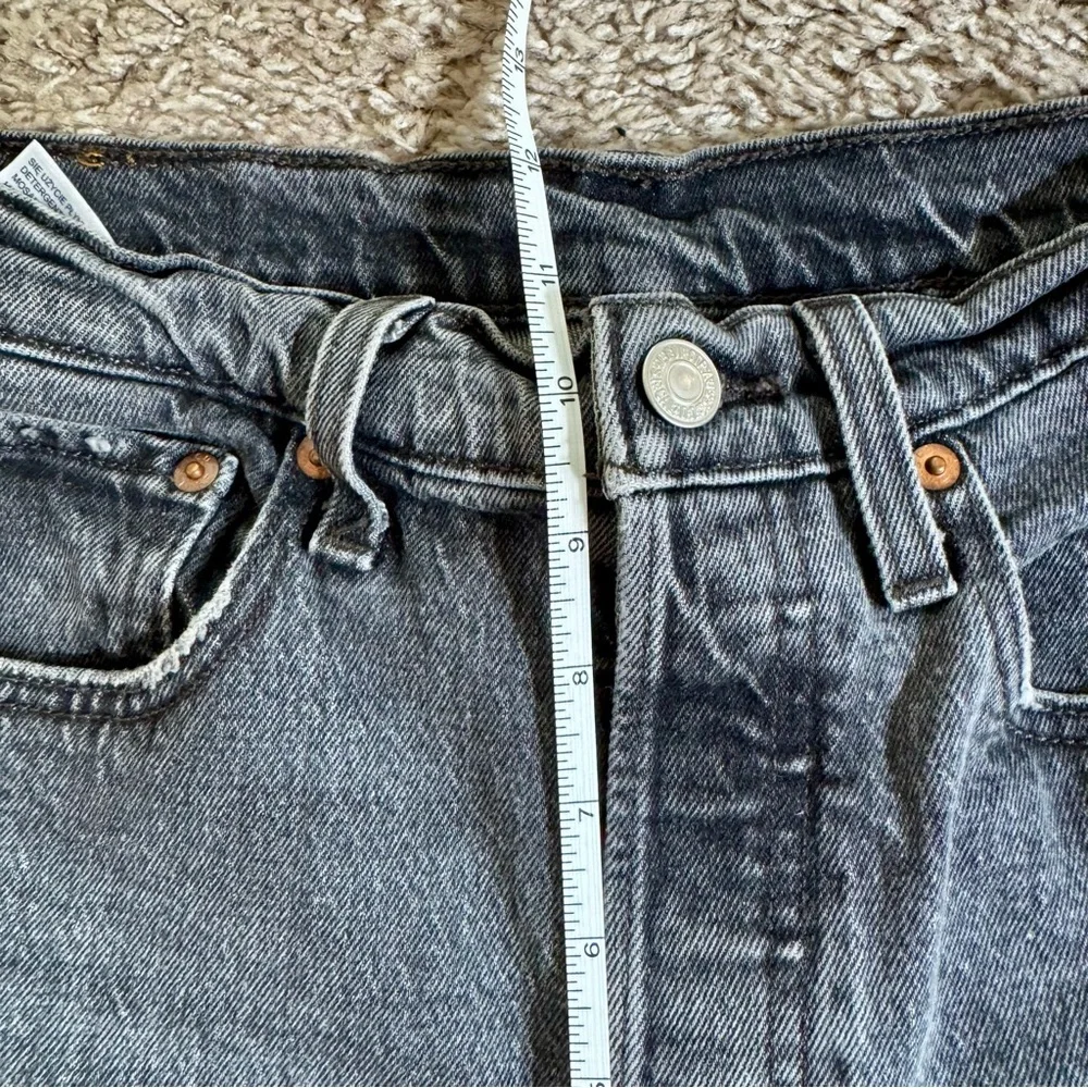Levi’s Premium 501 Skinny Women’s Jeans in Cropped Black Denim w/ Raw Hem Sz 27 - Picture 10 of 16